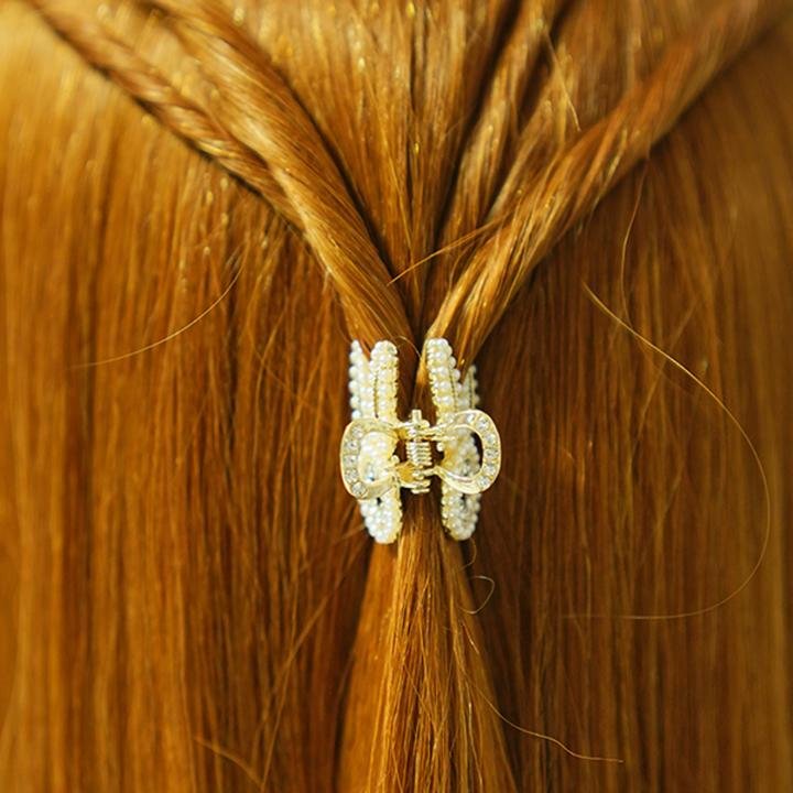 Pearl Bow Hair Clutcher