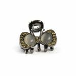 Vintage Bow Clutcher