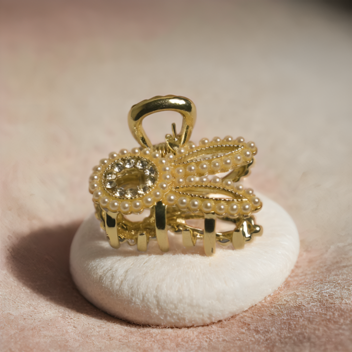 Pearl Bunny Hair Clutcher